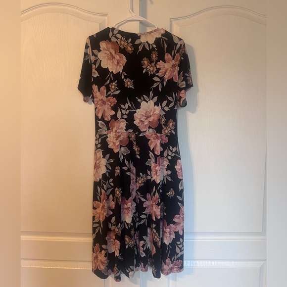 Chris & Carol Dress - Picture 4 of 4